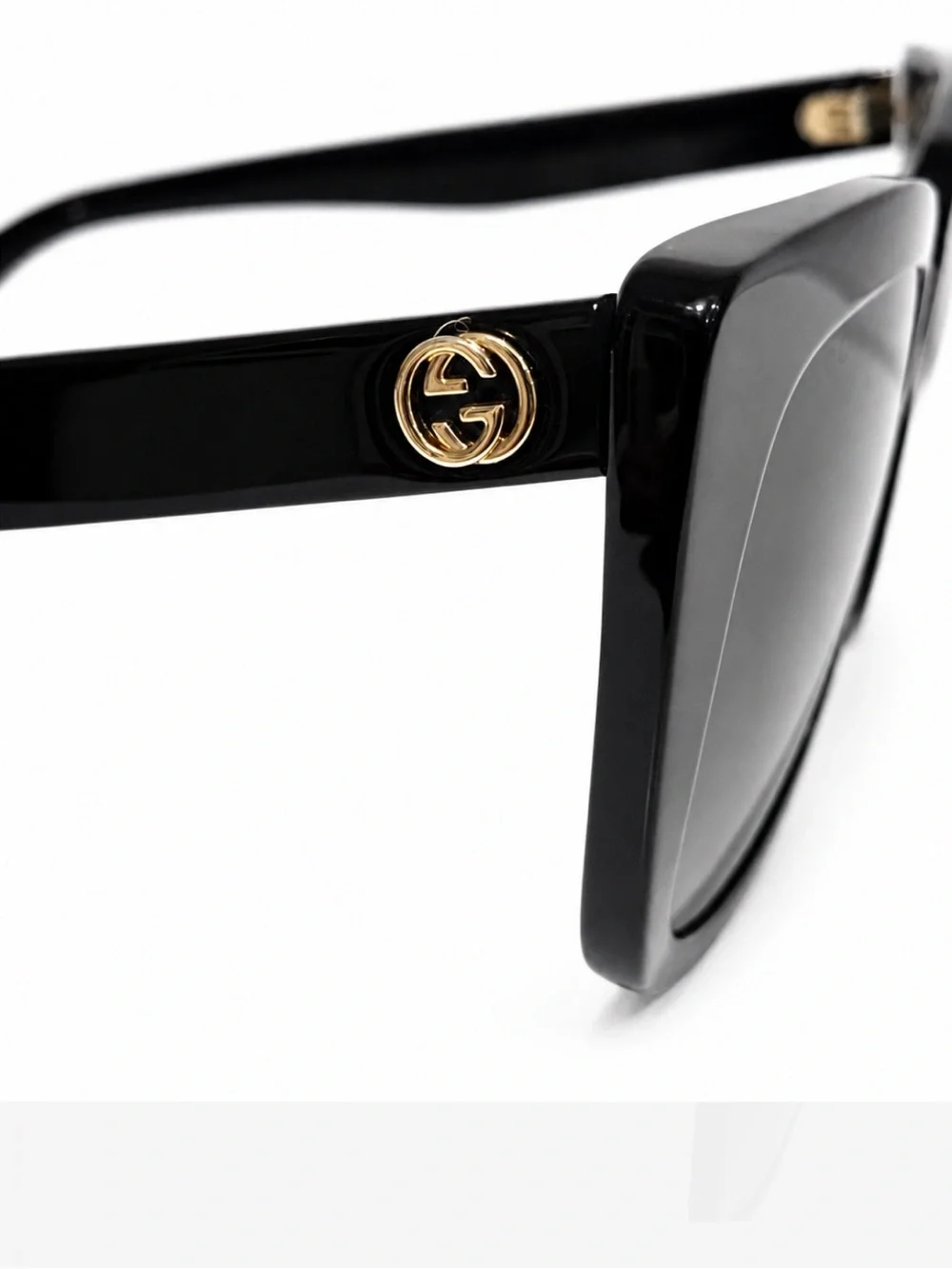 Gucci GG Logo Oversized Square Black Sunglasses Classic Black Cat-Eye Sunglasses